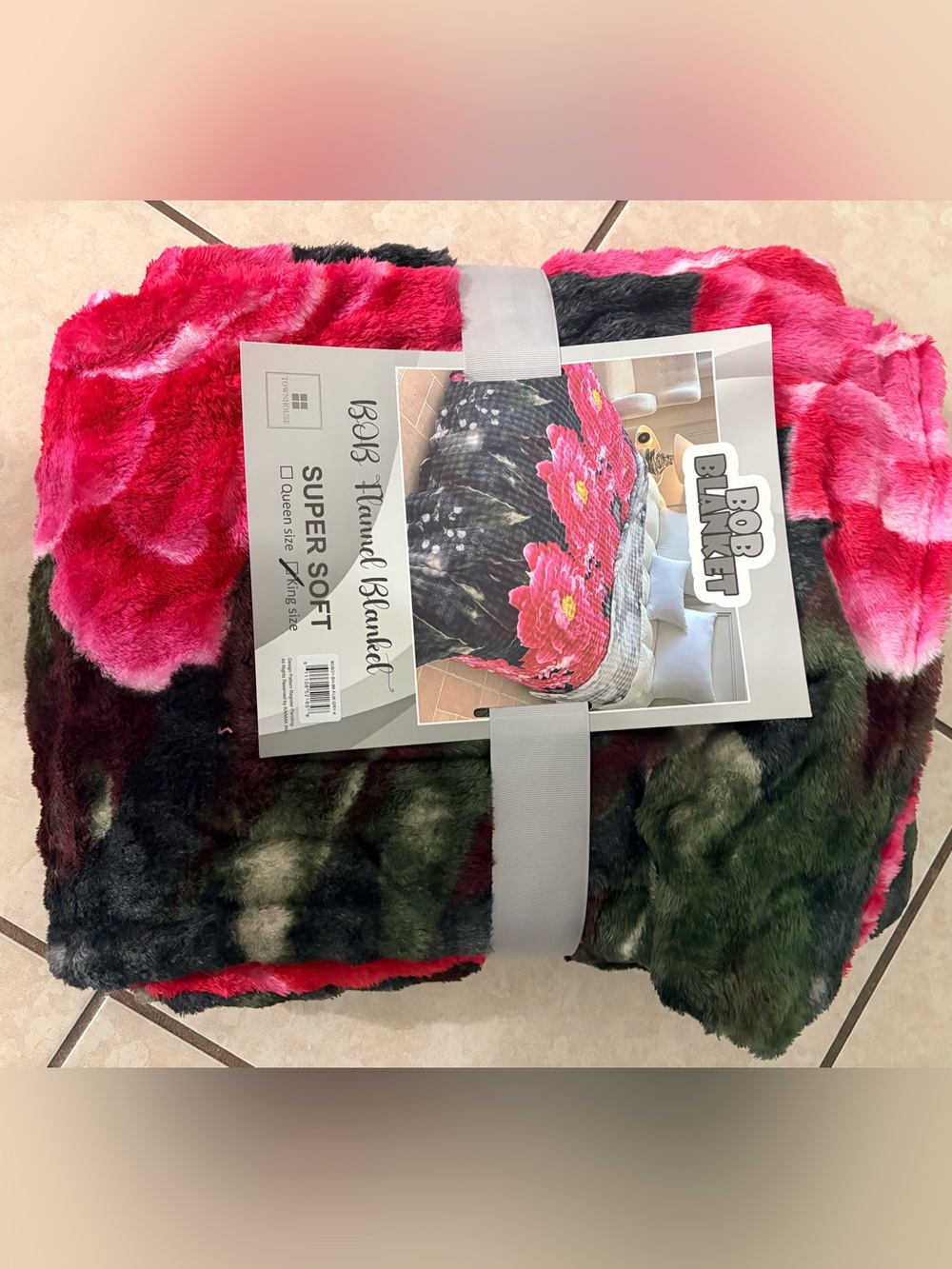 Super Soft Floral Plush Throw Blanket - Pink & Green
